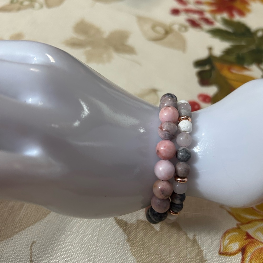 2 Multi-Colour Stone Bracelets - Picture 2 of 5